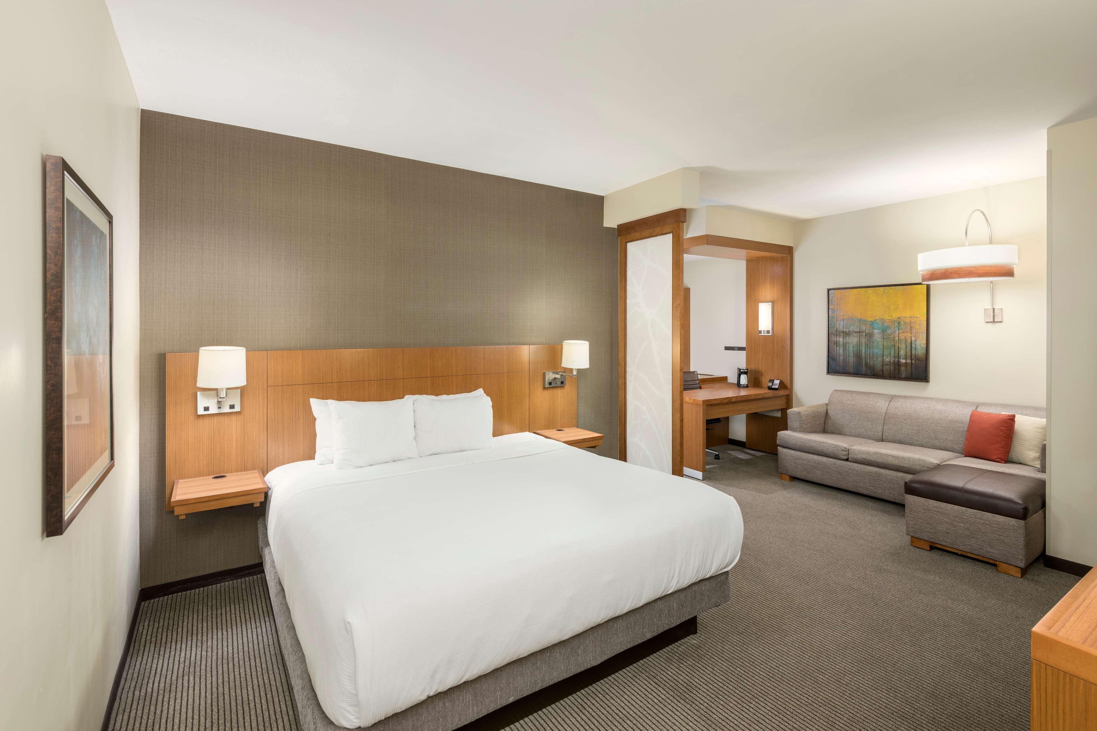 Hyatt Place Greenville Downtown Ngoại thất bức ảnh