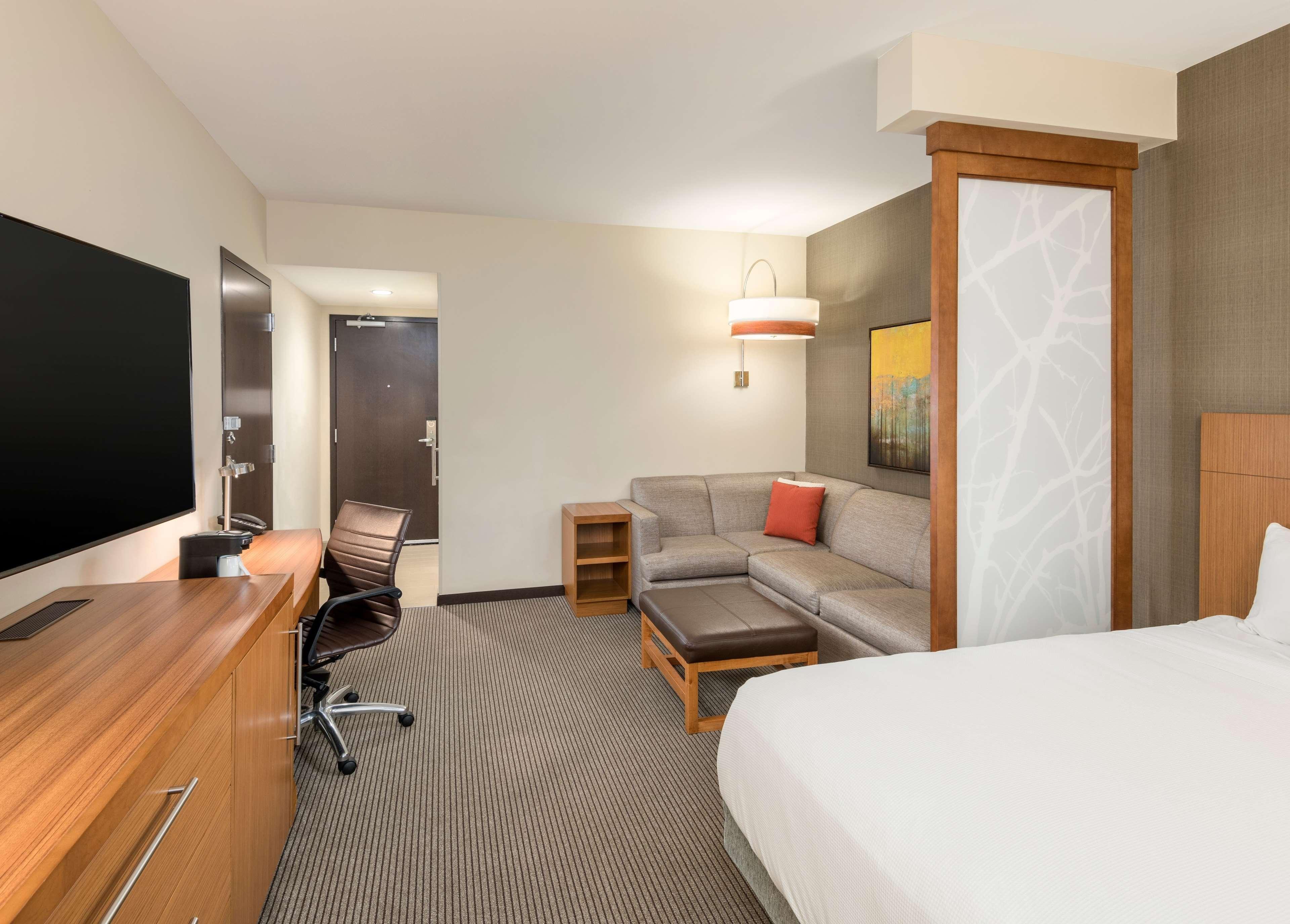 Hyatt Place Greenville Downtown Ngoại thất bức ảnh